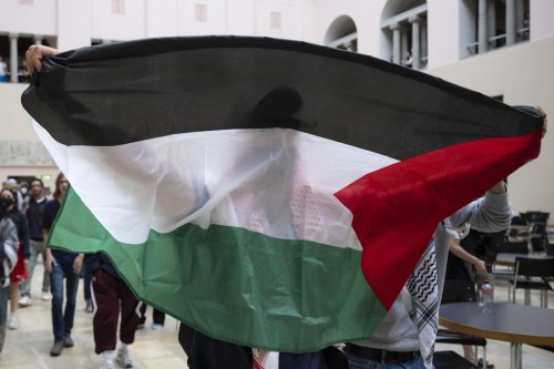Trei țări europene vor recunoaște oficial statul palestinian Poza 297196