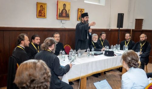 Adunarea eparhială constitutivă a Episcopiei Ortodoxe Române a Marii Britanii Poza 297472