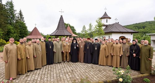 Convocarea preoților militari ai Forțelor Terestre la Soveja Poza 297533