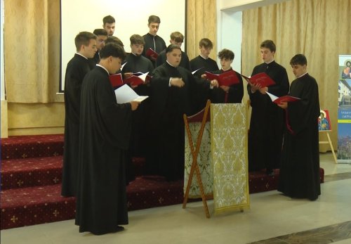 Concurs de muzică psaltică la Seminarul „Nifon Mitropolitul” din Capitală Poza 297979