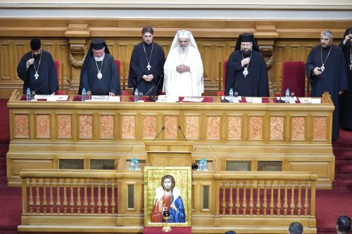 Conferință pastoral‑misionară a clericilor din Prahova la Palatul Patriarhiei Poza 298424