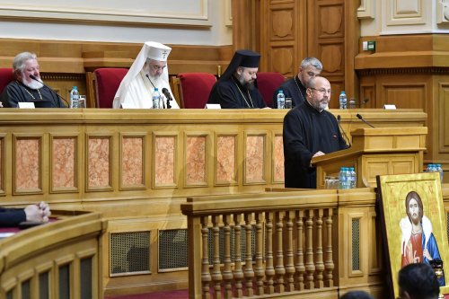 Conferință pastoral‑misionară a clericilor din Prahova la Palatul Patriarhiei Poza 298444