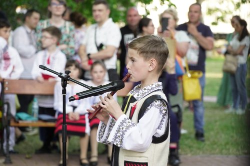 Manifestări cultural‑artistice de Ziua Copilului la Galaţi  Poza 298370