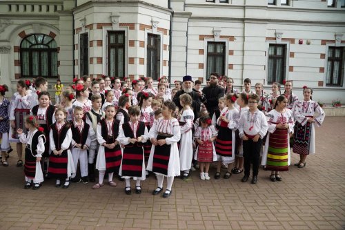 Manifestări cultural‑artistice de Ziua Copilului la Galaţi  Poza 298373