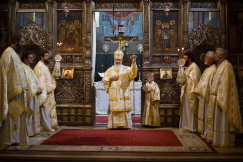 Slujire arhierească la Catedrala Mitropolitană din Cluj-Napoca în Duminica a 6-a după Paști Poza 298884