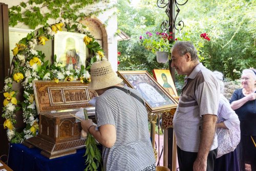 Sfântul Ierarh Luca al Crimeei a fost sărbătorit în Capitală Poza 299072