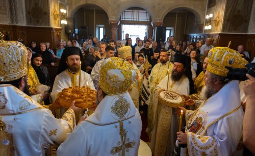 Hram și aniversare în Episcopia Daciei Felix Poza 299438