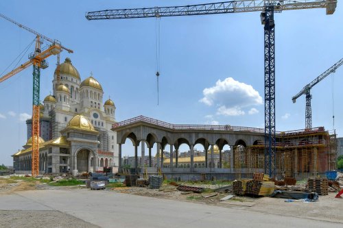 Catedrala dedicată memoriei eroilor români, la ceas de prăznuire Poza 299245