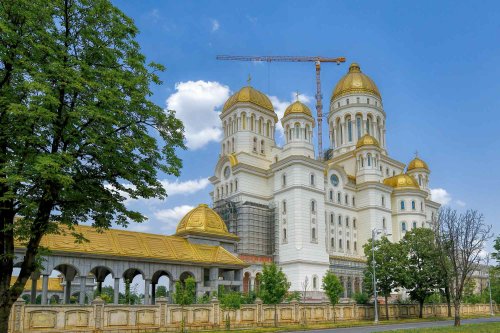 Catedrala dedicată memoriei eroilor români, la ceas de prăznuire Poza 299250