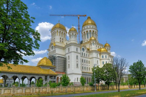 Catedrala dedicată memoriei eroilor români, la ceas de prăznuire Poza 299251