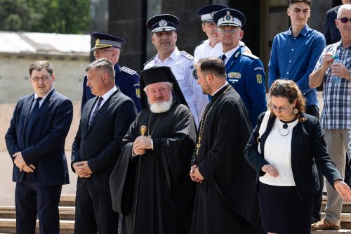 Ceremonie militară dedicată Zilei Eroilor în Parcul Carol 1 Poza 299401