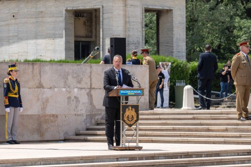 Ceremonie militară dedicată Zilei Eroilor în Parcul Carol 1 Poza 299418