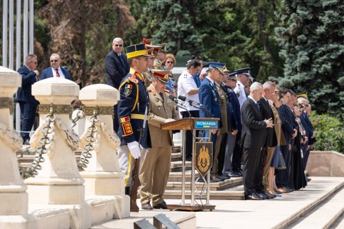 Ceremonie militară dedicată Zilei Eroilor în Parcul Carol 1 Poza 299424