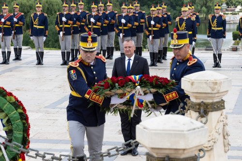 Ceremonie militară dedicată Zilei Eroilor în Parcul Carol 1 Poza 299426