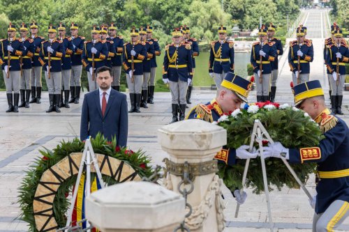 Ceremonie militară dedicată Zilei Eroilor în Parcul Carol 1 Poza 299428