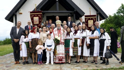 Hram la Schitul „Înălţarea Domnului” din judeţul Brașov Poza 299497