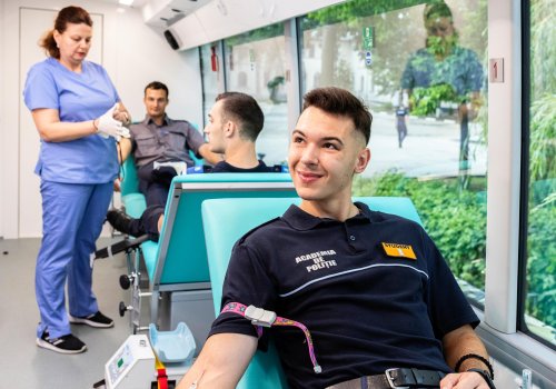 Ziua mondială a donatorului de sânge la Academia de Poliție din București Poza 299527