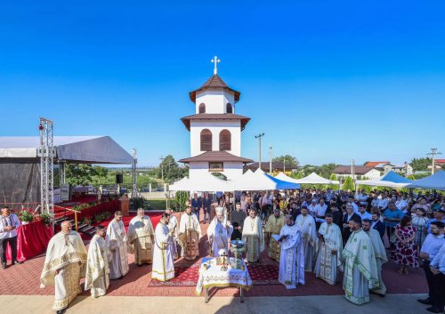 Biserică nouă pentru credincioșii din Chițorani, județul Prahova