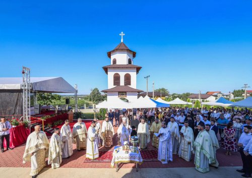 Biserică nouă pentru credincioșii din Chițorani, Prahova Poza 299595