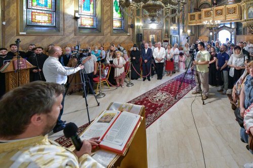 Biserica Zlătari din București a fost sfințită Poza 300080