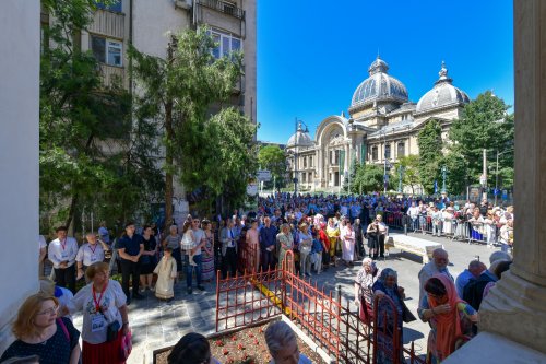 Biserica Zlătari din București a fost sfințită Poza 300097