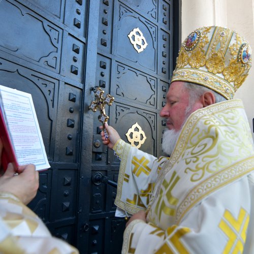 Biserica Zlătari din București a fost sfințită Poza 300098