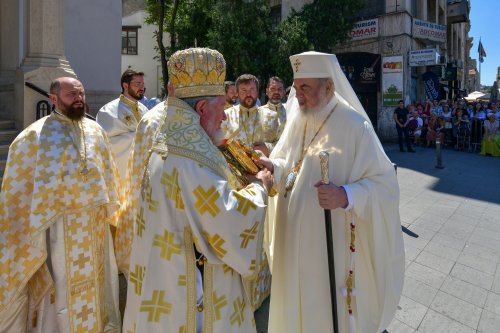 Biserica Zlătari din București a fost sfințită Poza 300117