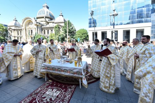 Biserica Zlătari din București a fost sfințită Poza 300173