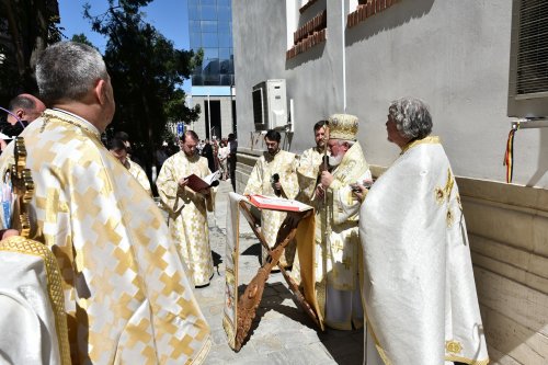 Biserica Zlătari din București a fost sfințită Poza 300176