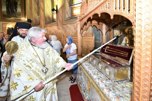 Biserica Zlătari din București a fost sfințită Poza 300191