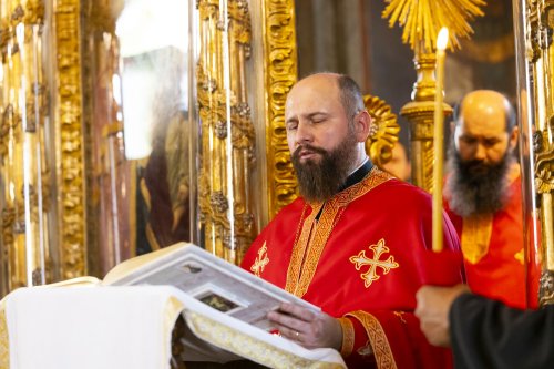 Cinstirea a doi Apostoli  de-ai Domnului în Capitală Poza 300423