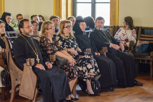 Premii pentru olimpicii la religie din Eparhia Iașilor Poza 300438