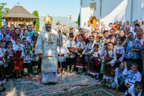 Binecuvântare arhierească la hramul Mănăstirii Lacuri - Hârlău Poza 301177