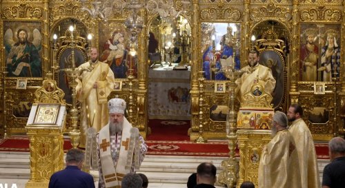 Corifeii Apostolilor au fost sărbătoriți la Catedrala Patriarhală Poza 301161