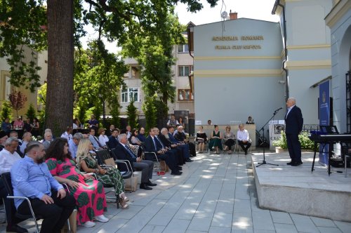 Inaugurarea grădinii Academiei Române - Filiala Cluj-Napoca Poza 301228