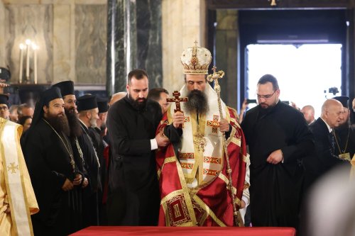 Întronizarea noului Patriarh al Bisericii Ortodoxe Bulgare Poza 301281