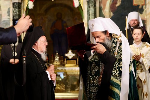 Întronizarea noului Patriarh al Bisericii Ortodoxe Bulgare Poza 301324