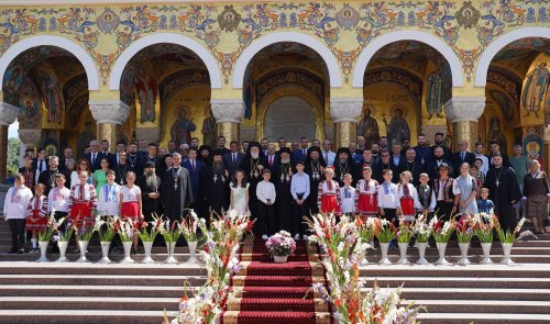 15 ani de la întronizarea Episcopului Sloboziei și Călărașilor Poza 301500