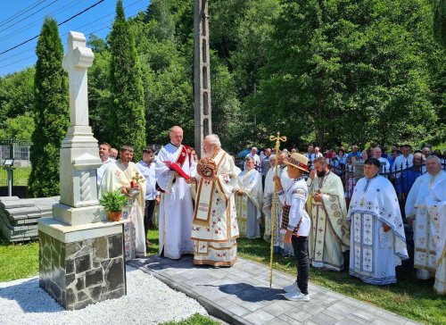 Binecuvântarea noii case parohiale din Strâmbu Poza 301481