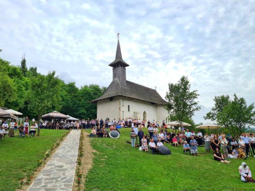 Sfântul Ștefan cel Mare, sărbătorit la ctitoria sa de la Vad, judeţul Cluj Poza 301800