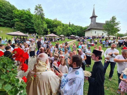 Sfântul Ștefan cel Mare, sărbătorit la ctitoria sa de la Vad, judeţul Cluj Poza 301804