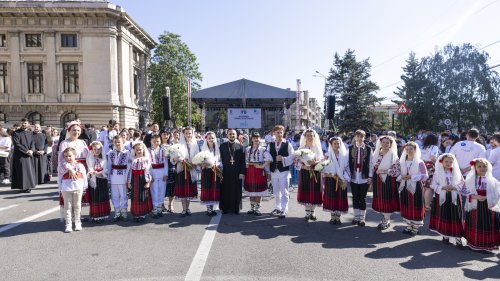 Emoție și entuziasm la debutul Întâlnirii Tinerilor Ortodocși de la Ploiești Poza 301859