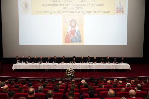 Prima conferință pastoral-misionară din Arhiepiscopia Târgoviștei Poza 302307