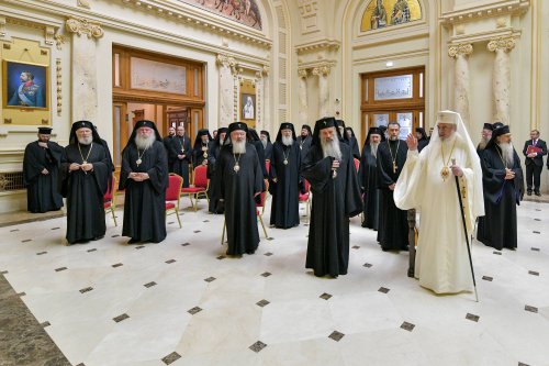 Ședință de lucru a Sfântului Sinod al Bisericii Ortodoxe Române Poza 302445