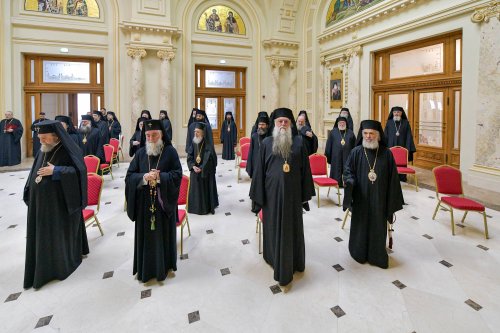 Ședință de lucru a Sfântului Sinod al Bisericii Ortodoxe Române Poza 302447