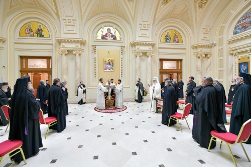 Ședință de lucru a Sfântului Sinod al Bisericii Ortodoxe Române Poza 302449