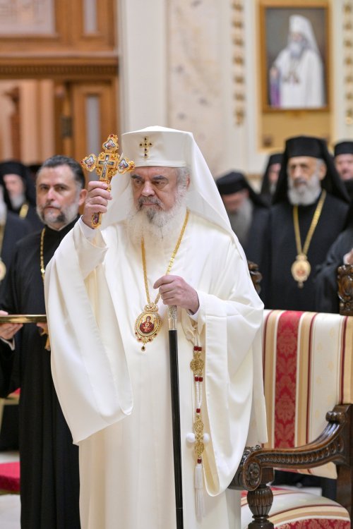 Ședință de lucru a Sfântului Sinod al Bisericii Ortodoxe Române Poza 302451