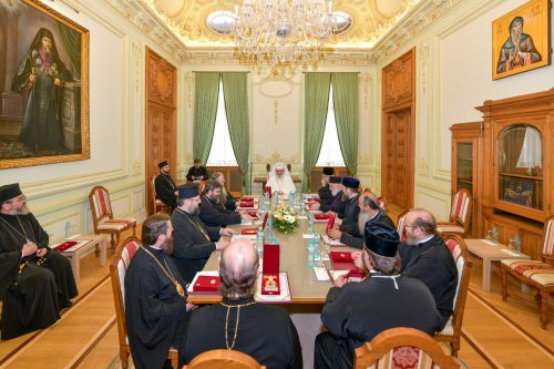 Ședință de lucru a Sfântului Sinod al Bisericii Ortodoxe Române Poza 302457