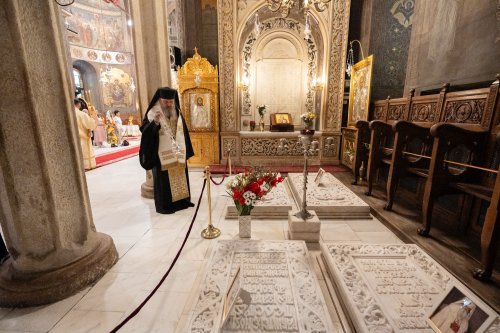 Rugăciune de seară la Catedrala Patriarhală Poza 303195