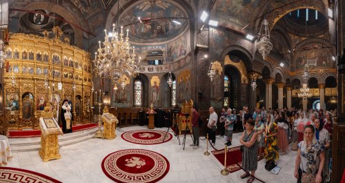 Rugăciune de seară la Catedrala Patriarhală Poza 303218
